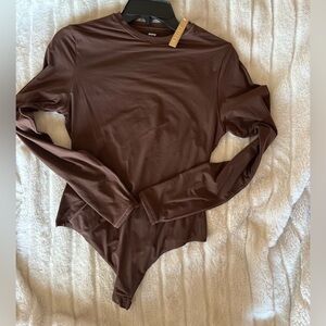 SKIMS Fits Everybody Long Sleeve Bodysuit